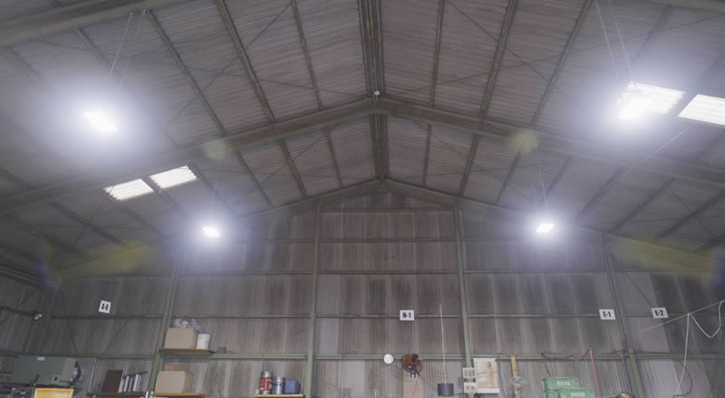 名古屋市北区の工場にて300W水銀灯をLED器具へ交換